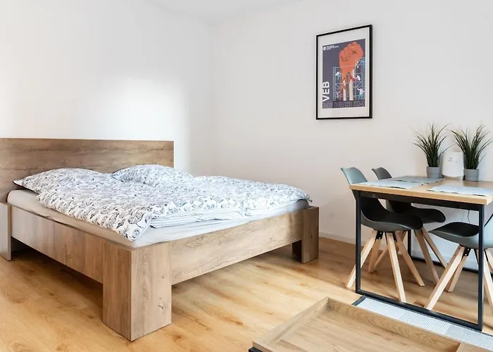 Kleines Fuer 3 * Dresden