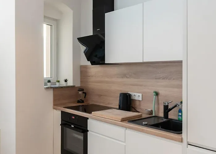 Kleines Fuer 3 * Dresden